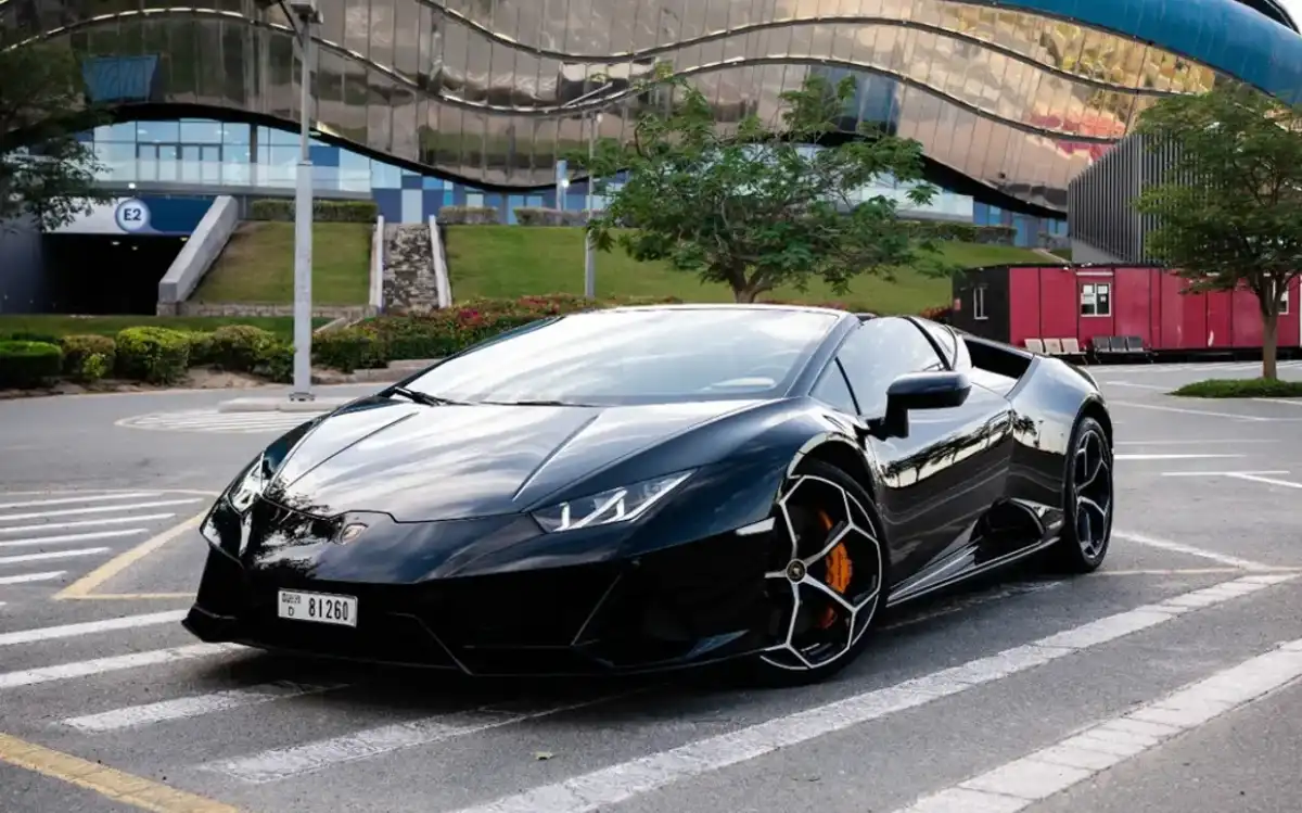 Rent Lamborghini Huracan Evo Spyder in Dubai